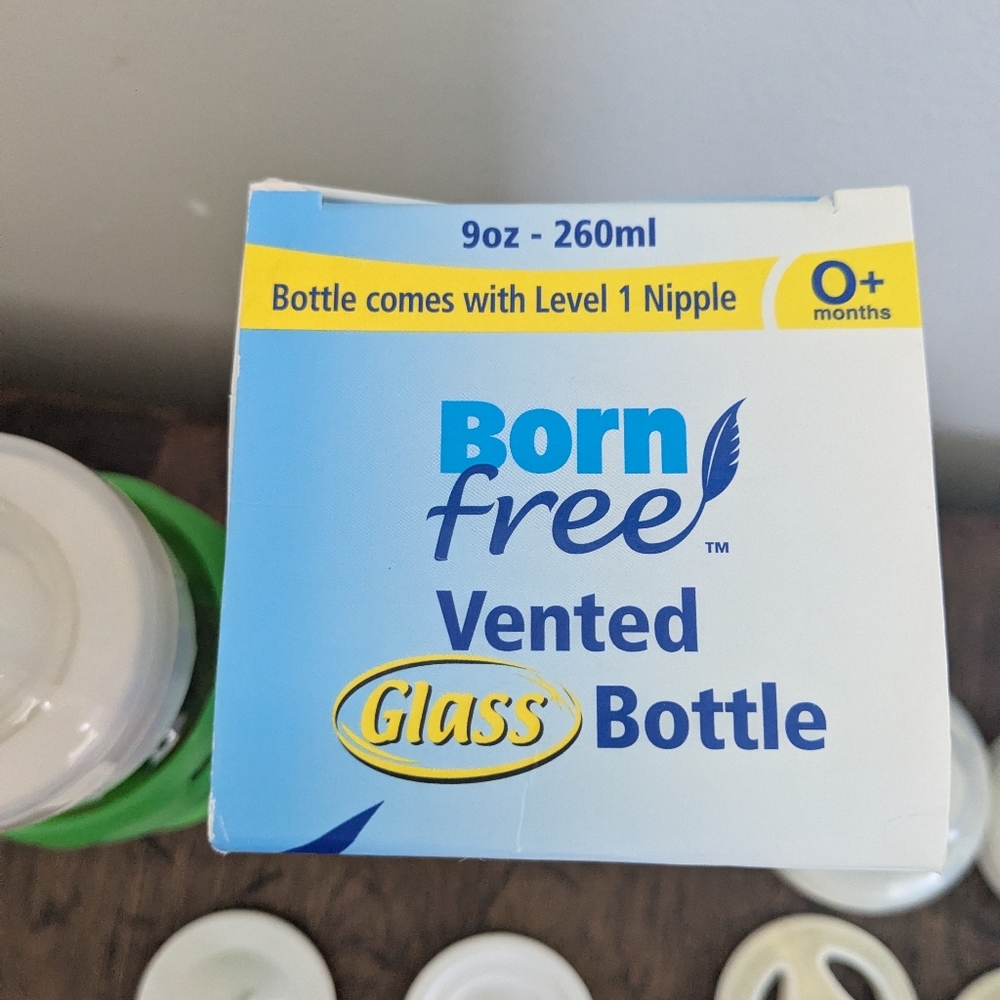 2️⃣ Born Free Vented GLASS bottles / Set - Picture 2 of 5